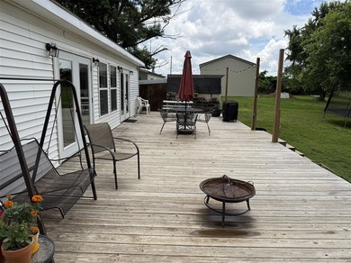 Escape to your own private retreat just minutes from Lake Malone - photo 39