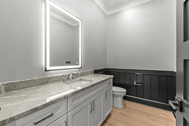 Discover the perfect blend of modern luxury and timeless design - photo 18