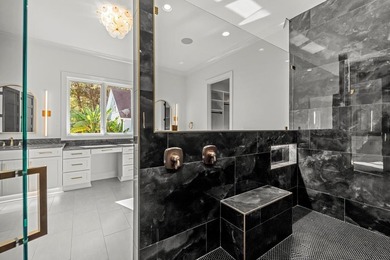 Discover the perfect blend of modern luxury and timeless design - photo 26