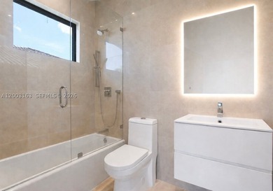 This 5 bed, 5.5 bath residence, new construction and never lived - photo 33