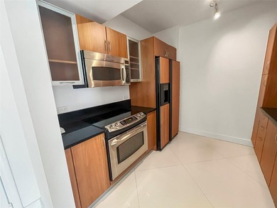 2775 NE 187th St 627 - photo 7