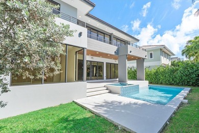 This 5 bed, 5.5 bath residence, new construction and never lived - photo 41
