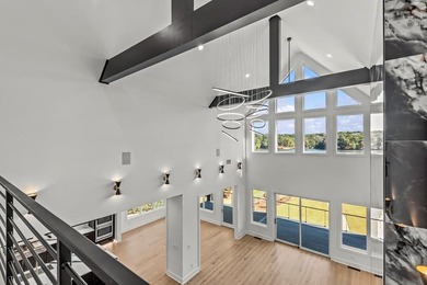 Discover the perfect blend of modern luxury and timeless design - photo 49