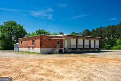 Hard-to-find owner-user opportunity in LaGrange with yard, docks - photo 4