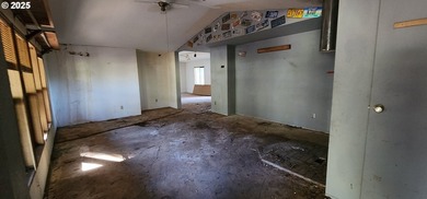 Unlock the potential of this 5.5-acre Brookings property - photo 13