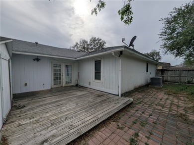 Opportunity awaits at 6142 Camway in Corpus Christi, Texas. This - photo 14