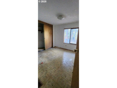 Unlock the potential of this 5.5-acre Brookings property - photo 17