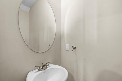 An exceptionally maintained 3-bedroom, 2.5 bath, end unit - photo 30