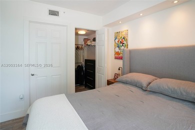 Located in the prestigious Hidden Bay Condo, this stunning - photo 33