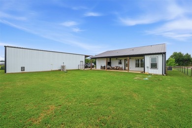 Experience the perfect blend of modern comfort and country - photo 34