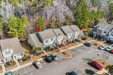 An exceptionally maintained 3-bedroom, 2.5 bath, end unit - photo 40