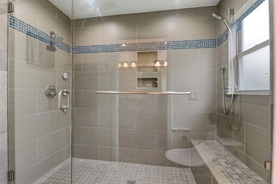 BACK WITH A FRESH NEW LOOK! Welcome to this ~3842 sq ft - photo 44
