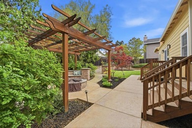 BACK WITH A FRESH NEW LOOK! Welcome to this ~3842 sq ft - photo 47