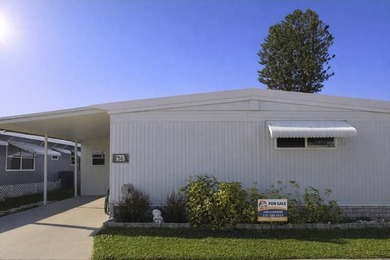 (private lake, pond, coastal) Home For Sale in Largo Florida