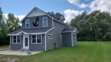 Lake Home For Sale in Houghton Lake, Michigan