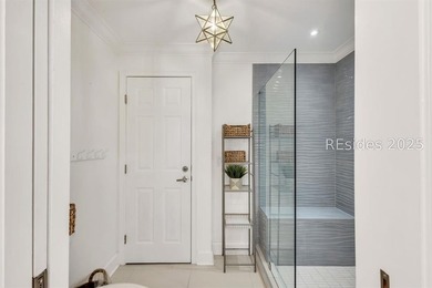 Exceptional villa in Forest Beach. Imagine yourself at this - photo 12