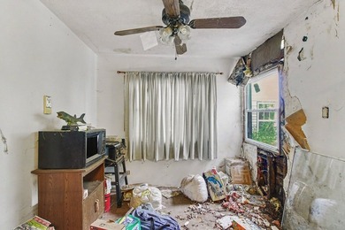 Opportunity awaits with this 2-bedroom, 1-bath home in Round - photo 12