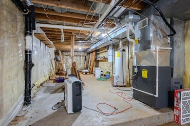 This 2,668 sq. ft. home sits on a double-wide lot in the - photo 46