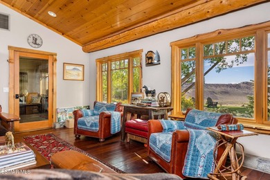 An Extraordinary Mountain Ranch In The Heart Of The Eastern - photo 14
