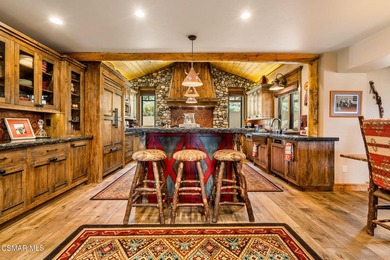 An Extraordinary Mountain Ranch In The Heart Of The Eastern - photo 18