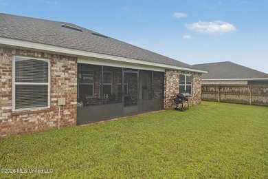 Welcome home to this spacious 4-bedroom, 2-bath property - photo 18