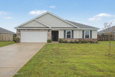Welcome home to this spacious 4-bedroom, 2-bath property - photo 20