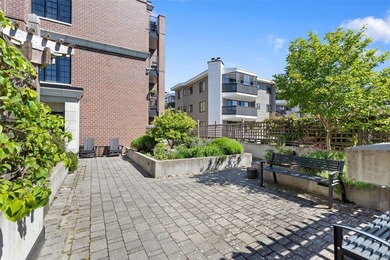 Just minutes from Cook Street Village, this bright ground-level - photo 22