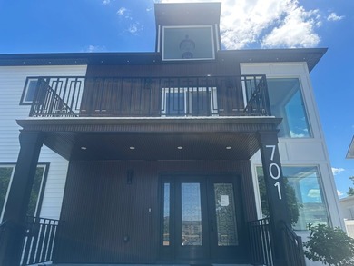 5 POSSIBLE BEDROOMS, 1 NEEDS A CLOSET. NEW CONSTRUCTION 3 LEVELS - photo 4