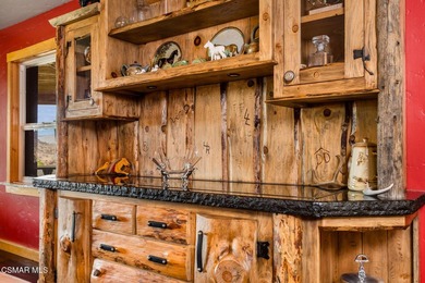 An Extraordinary Mountain Ranch In The Heart Of The Eastern - photo 25