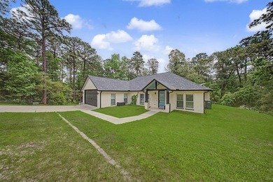 Beautifully designed 3-bedroom, 2.5-bath home backing up to the - photo 30