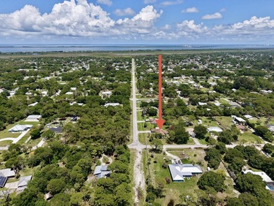 Welcome to this charming 3/2/2 home located on an oversized - photo 31