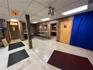 Prime Commercial Property for Sale Near Elk City District! Don't