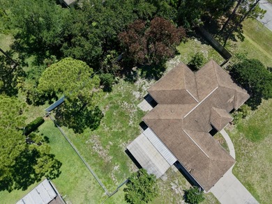 Welcome to this charming 3/2/2 home located on an oversized - photo 33