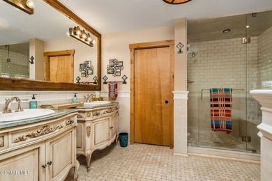 An Extraordinary Mountain Ranch In The Heart Of The Eastern - photo 38