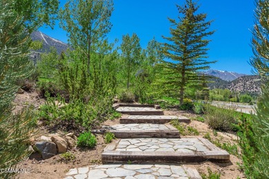 An Extraordinary Mountain Ranch In The Heart Of The Eastern - photo 40