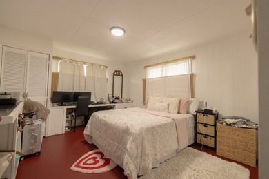 Welcome to this hale in Hilo, where island living meets everyday - photo 8