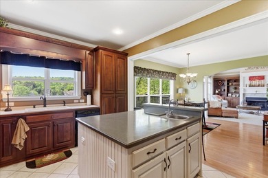 Experience everyday living that feels like a getaway. Situated - photo 18