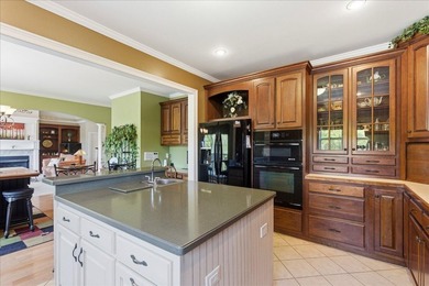 Experience everyday living that feels like a getaway. Situated - photo 19