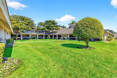 Idyllic and refined, this premier equestrian farm blends luxury - photo 19