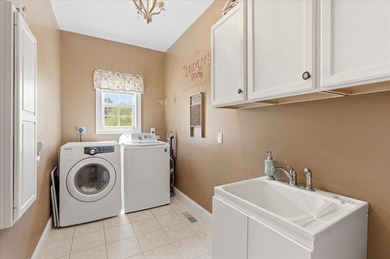 Experience everyday living that feels like a getaway. Situated - photo 21