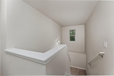 Welcome home to this move-in ready 3 bedroom, 2.5 bath townhouse - photo 29