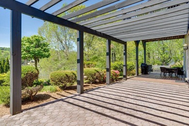 Experience everyday living that feels like a getaway. Situated - photo 50