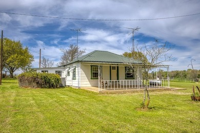Charming Farmhouse with recent rennovations on 15 beautiful - photo 13