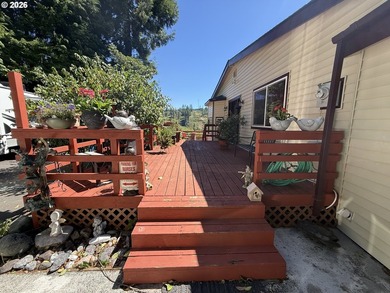 Mountain Views, Privacy & Room for Everything! Nestled on 0.9 - photo 3
