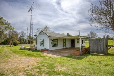 Charming Farmhouse with recent rennovations on 15 beautiful - photo 14