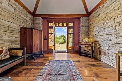 Among the rarest offerings in the region, this extraordinary - photo 16