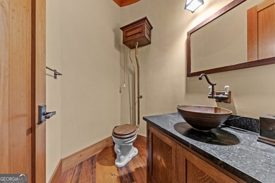 Among the rarest offerings in the region, this extraordinary - photo 20