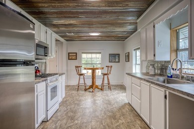 Charming Farmhouse with recent rennovations on 15 beautiful - photo 22