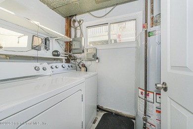 This beautifully updated 20' extra-wide semi offers a - photo 22