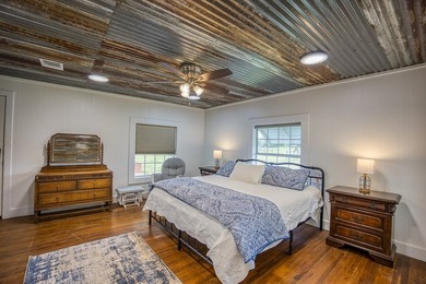 Charming Farmhouse with recent rennovations on 15 beautiful - photo 24